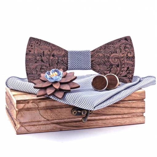 Foto - Set dřevěného motýlku, kapesníčku, manžetových knoflíčků a brože - Stříbrný, damašek