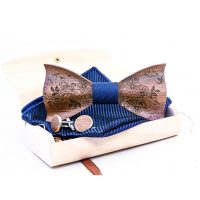 Dřevěný motýlek - Vyřezávané květy s oblohou