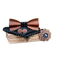 Set dřevěného motýlku, manžetových knoflíčků, kapesníčku a brože - 3D, tmavý styl
