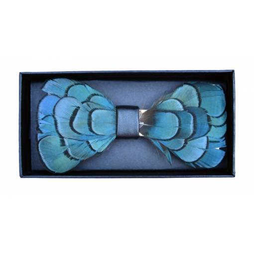Foto - Dřevěný motýlek - Elegantní s peřím design 1